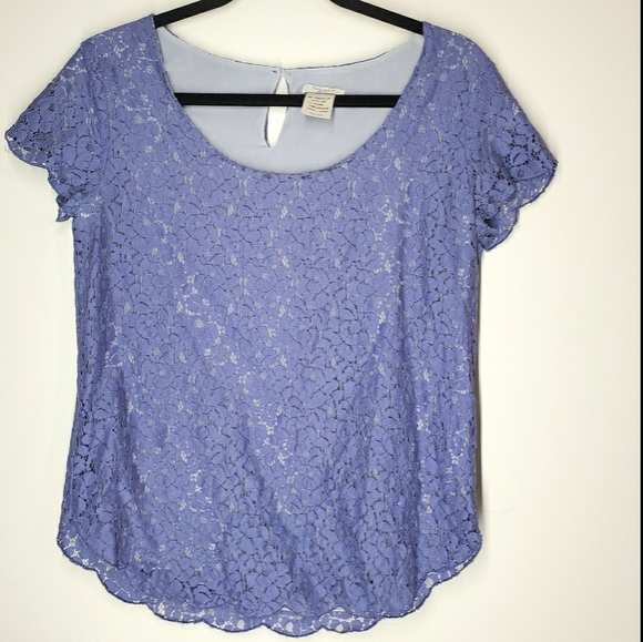 TALULA Lace Overlay Short Sleeve Size Medium - Picture 1 of 5